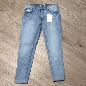 KanCan Light Wash Cropped Skinny Jeans